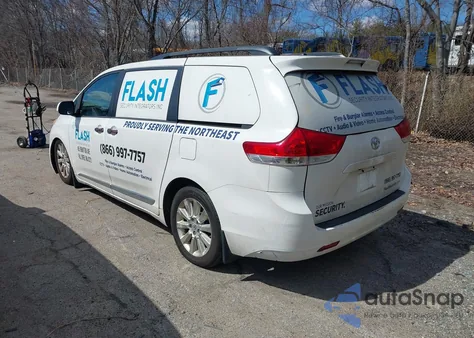 2011 Toyota Sienna Xle from USA, damaged, VIN 5TDDK3DC7BS021381